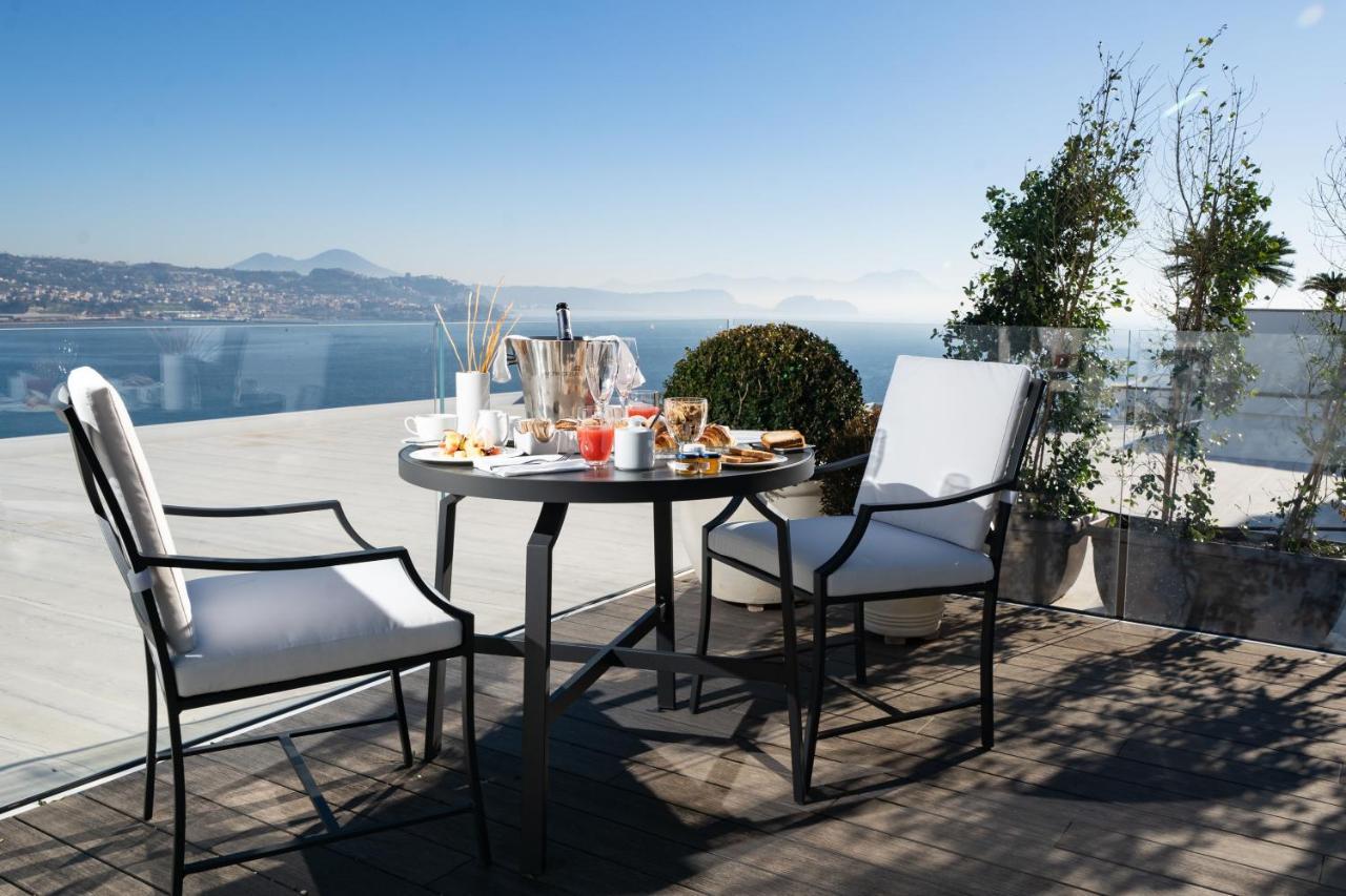 Dimora Dei Lari Hotel Bacoli Bagian luar foto