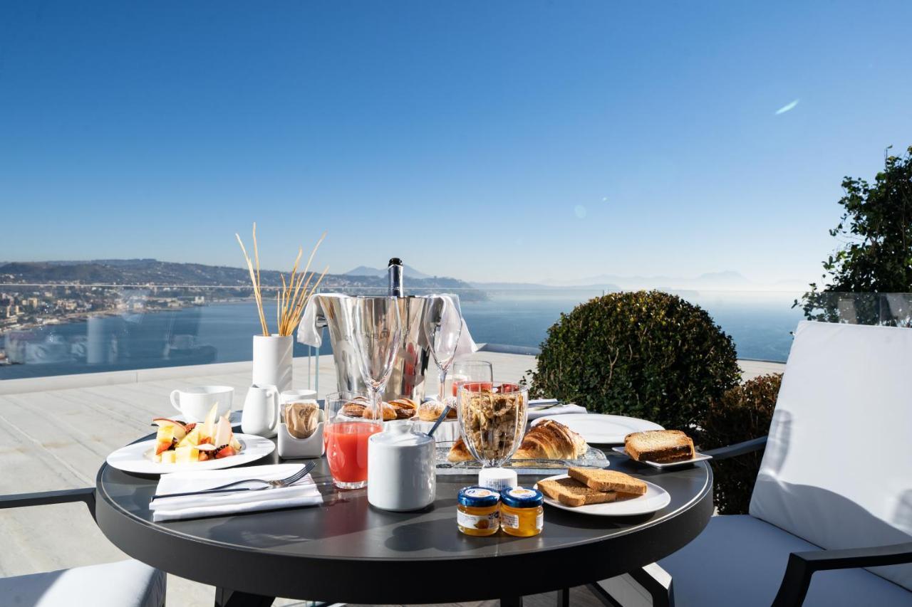 Dimora Dei Lari Hotel Bacoli Bagian luar foto