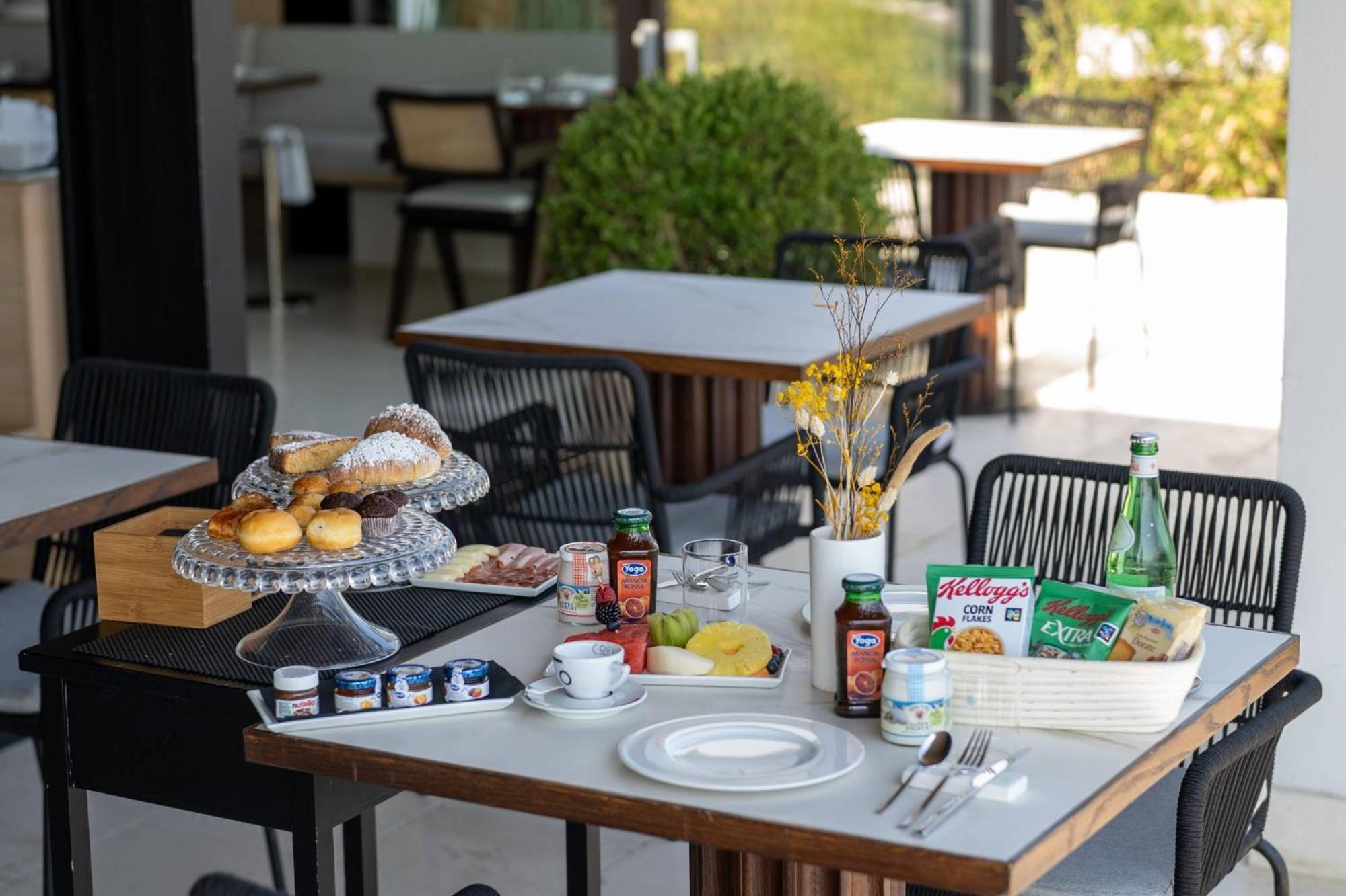 Dimora Dei Lari Hotel Bacoli Bagian luar foto