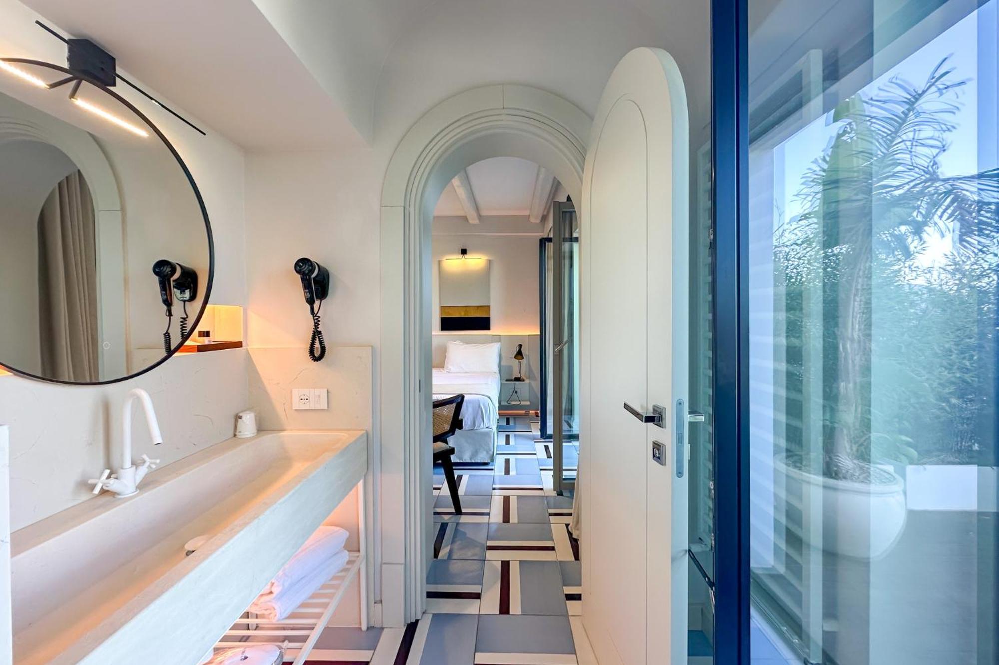 Dimora Dei Lari Hotel Bacoli Bagian luar foto